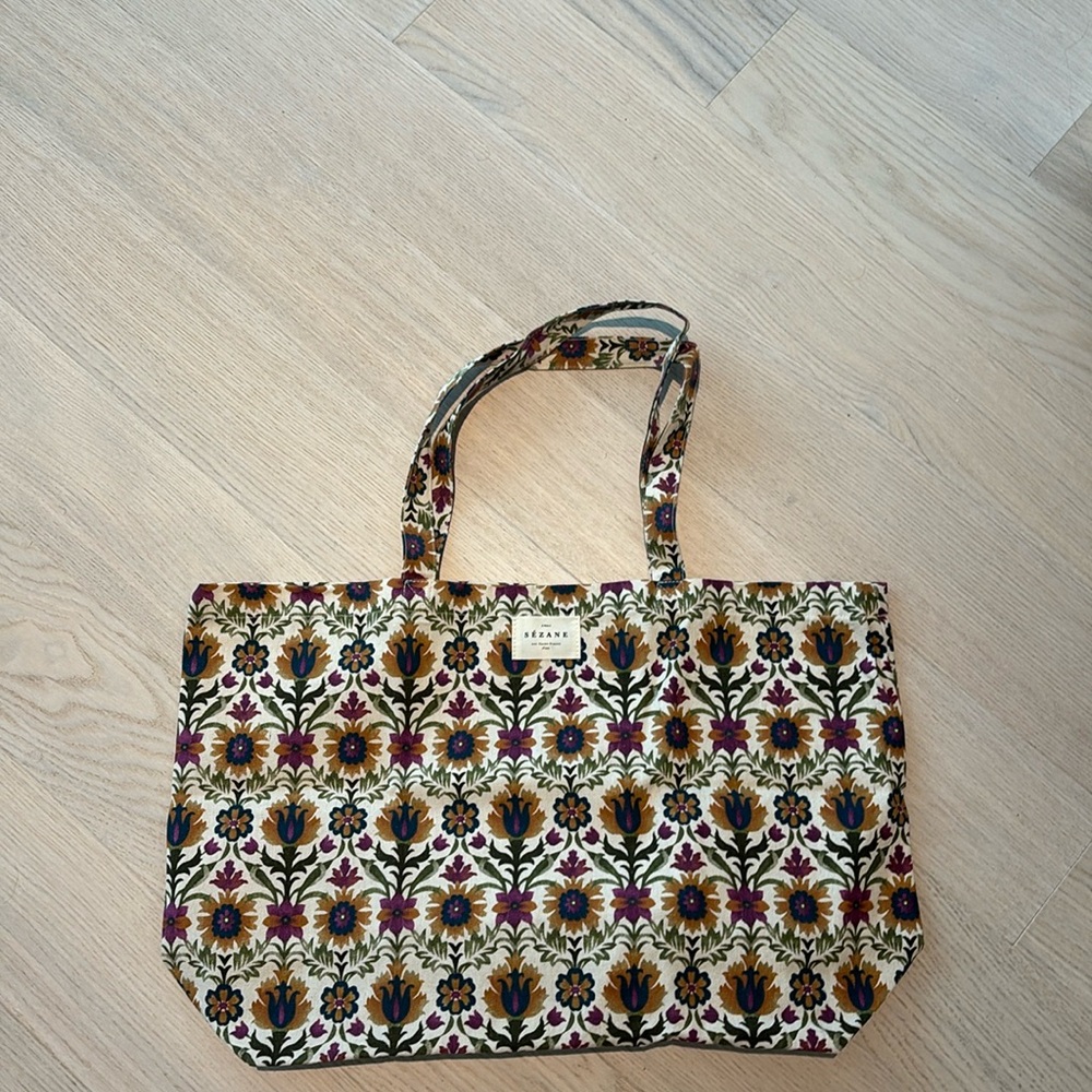 Sezane tote Flowers new without tag never used